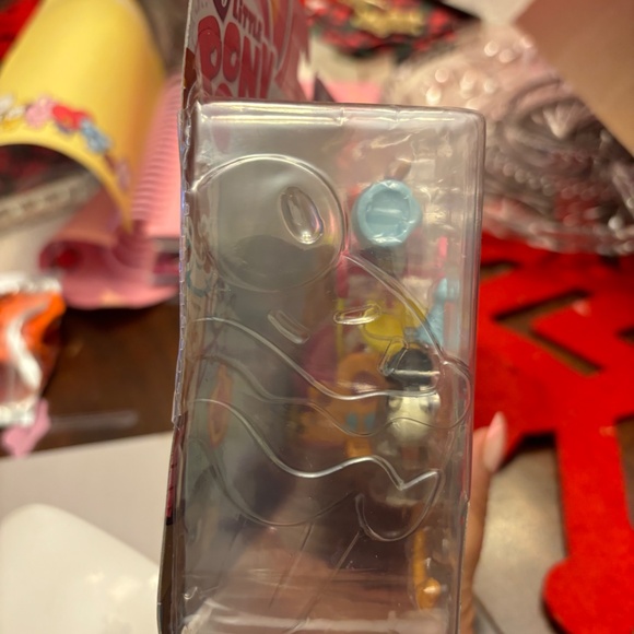 Cranky Doodle Donkey Welcome Wagon 2-Piece Collectible Set My Little Pony - Picture 4 of 4